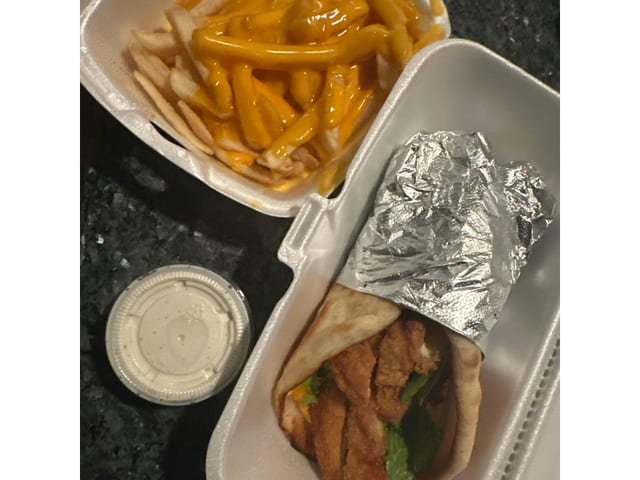 Chicken Strip Pita